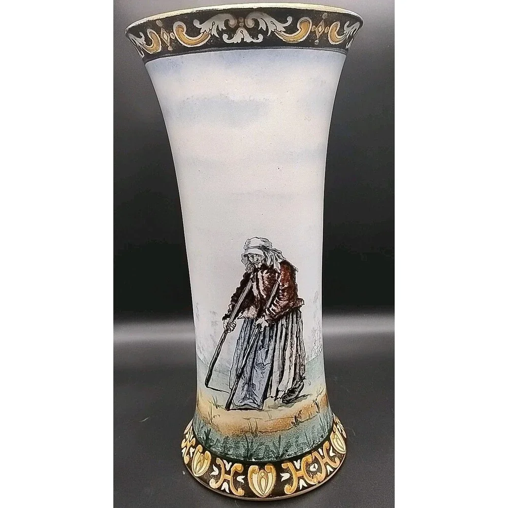 Antique Richard-Ginori Doccia Vase c.1890–1910 – Hand-Painted Peasant Scene,...